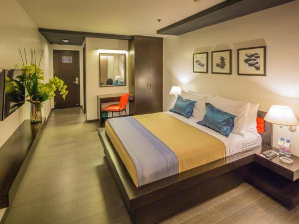 Ritz Astor Hotel Makati City Exteriér fotografie