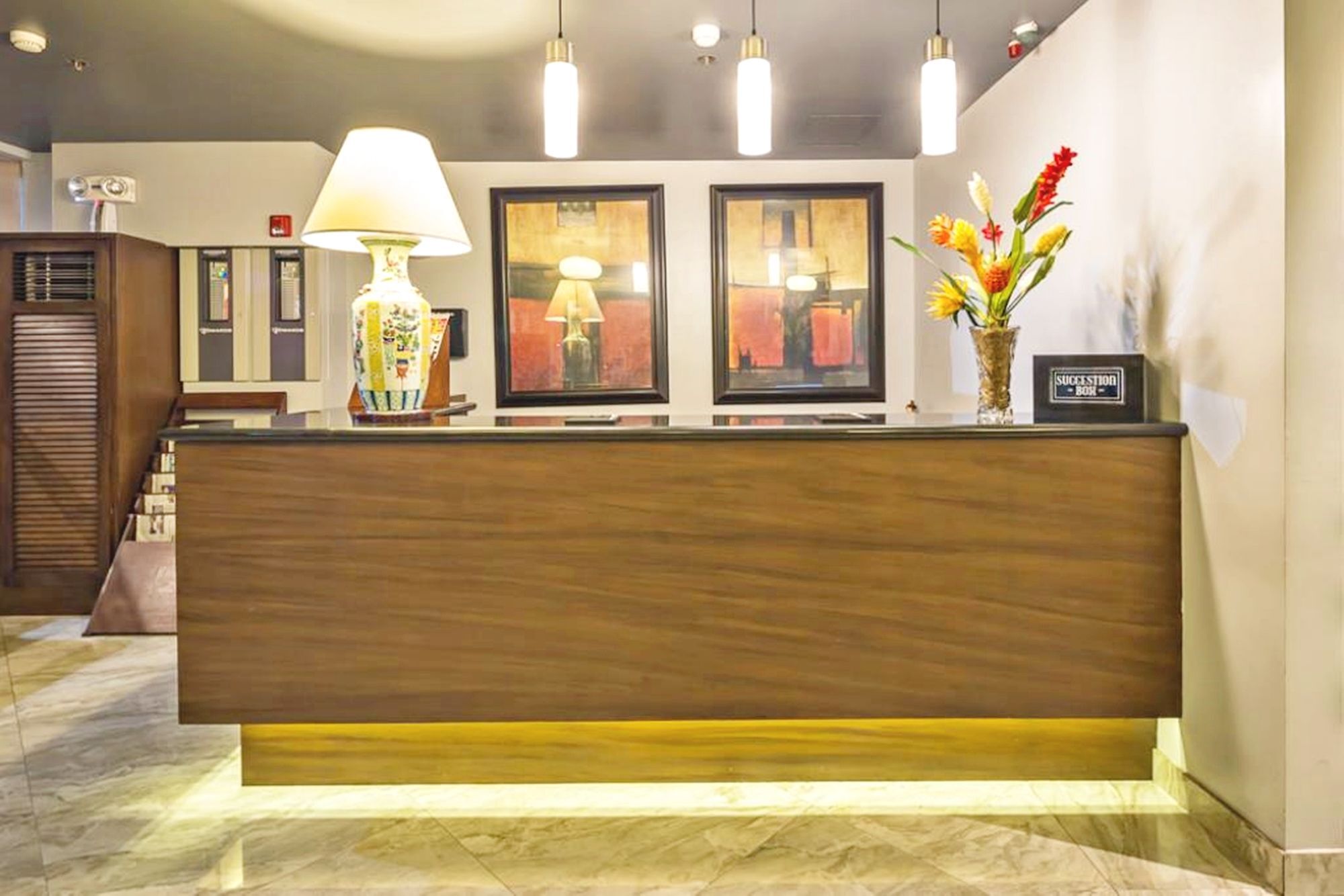 Ritz Astor Hotel Makati City Exteriér fotografie